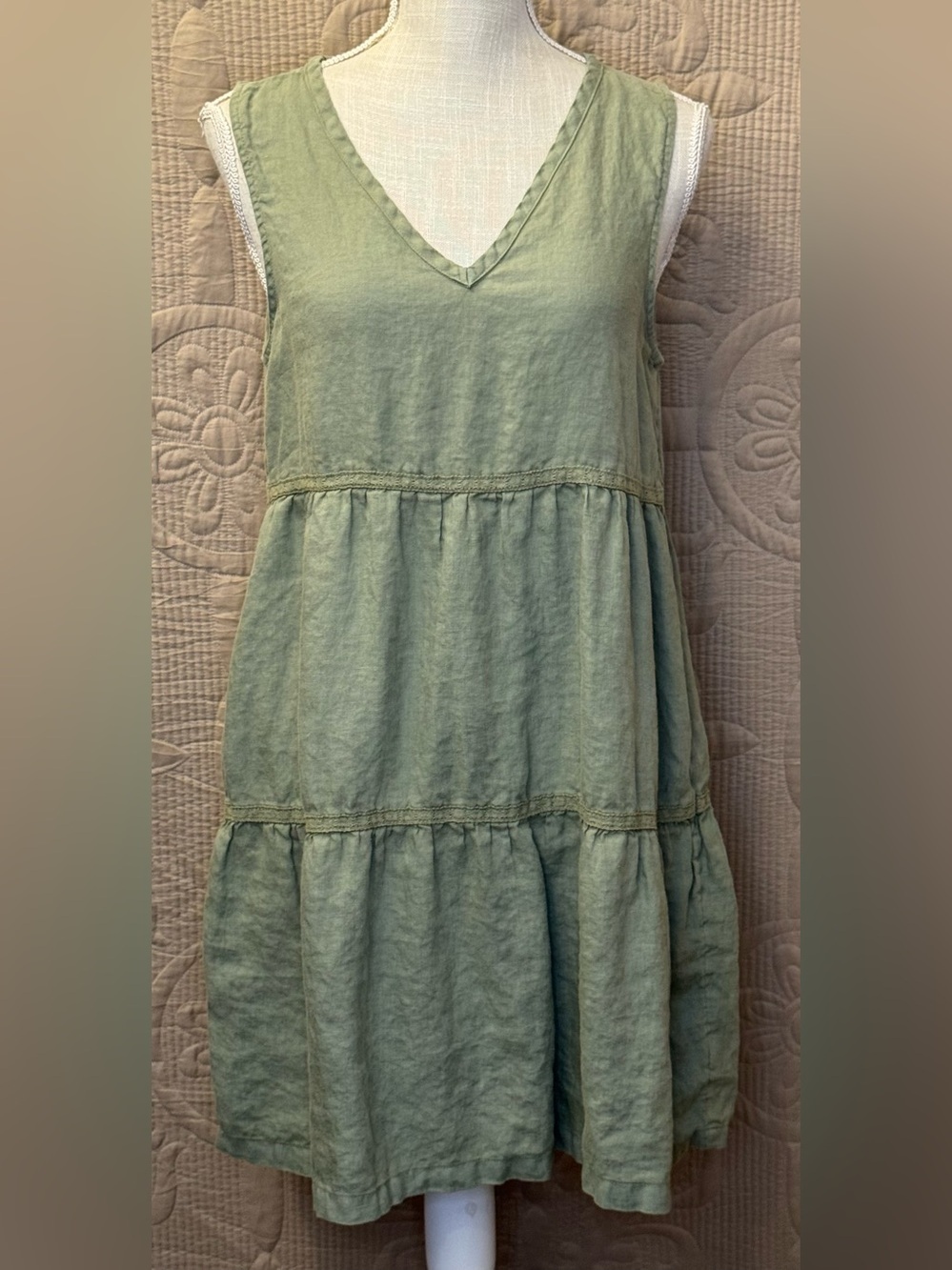 Lucky Brand Sleeveless V-Neck Tiered Midi Dress in Sage